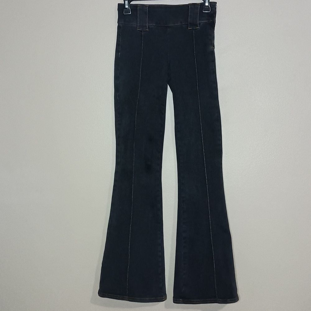 BDG Urban Outfitters Low Rise Flare Jeans - Picture 3 of 10